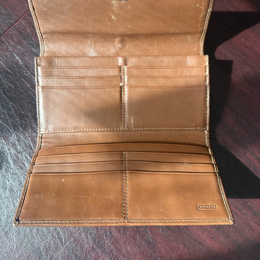 Vintage Coach Wallet with Signature Monogram - Picture 4 of 5